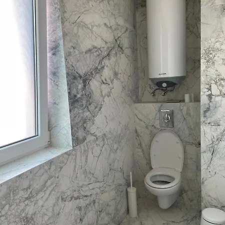 Atlantic Apartment *